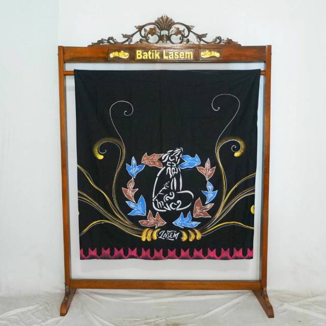 

Sarung Lukis Tangan