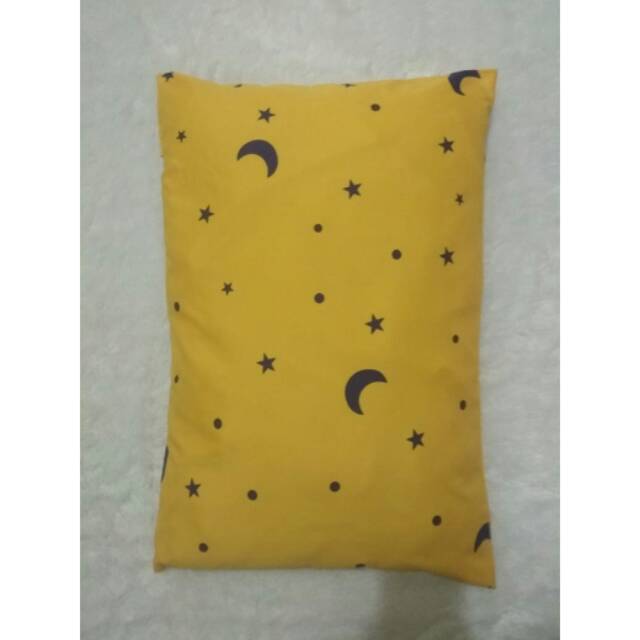 Sarung bantal tidur motif bintang
