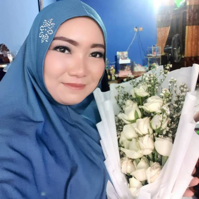 ayu_fatmawati1986