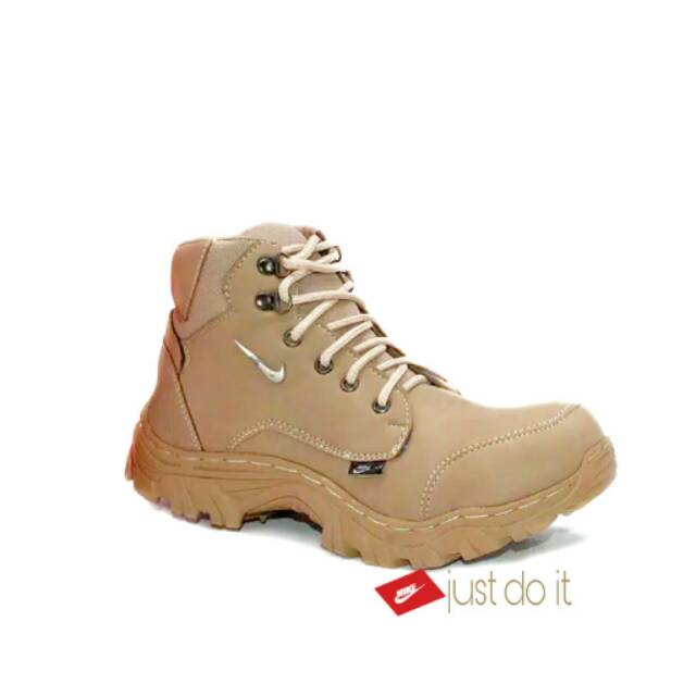 nike boot safety sepatu boot pria murah