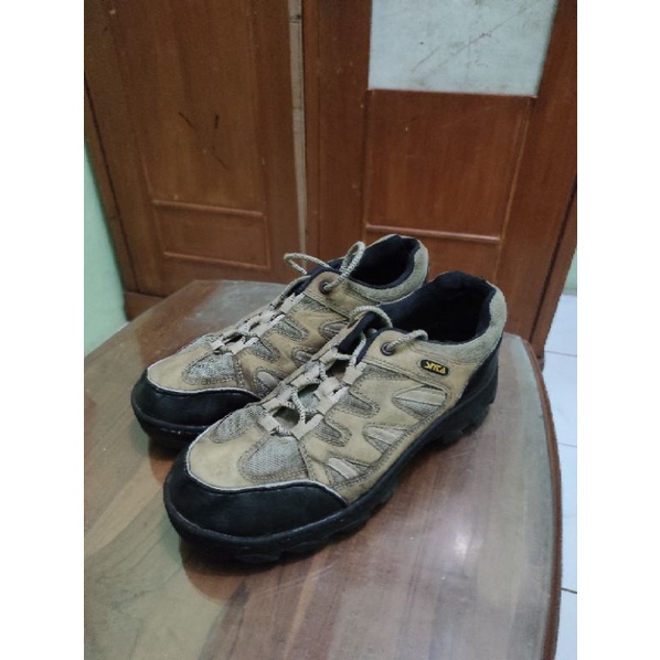 Sepatu SNTA outdoor Second Original