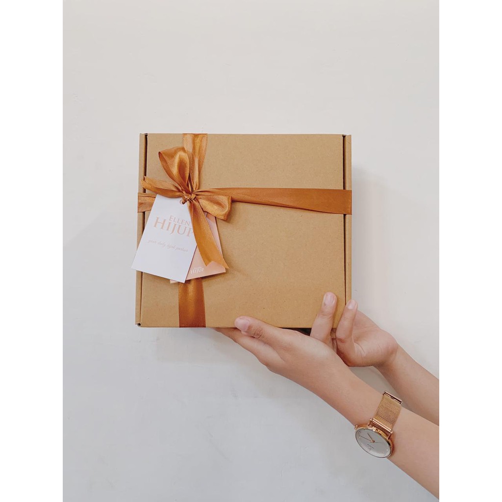 Gift Set Box Booked Dani Kristina