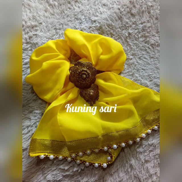 Selendang jodha-Kuning sari
