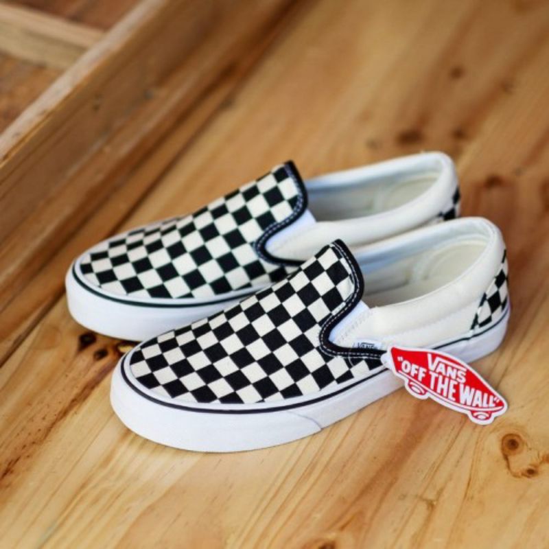 slipon vans / slipon hitam / slipon pria / vans slipon / sepatu pria / sepatu hitam