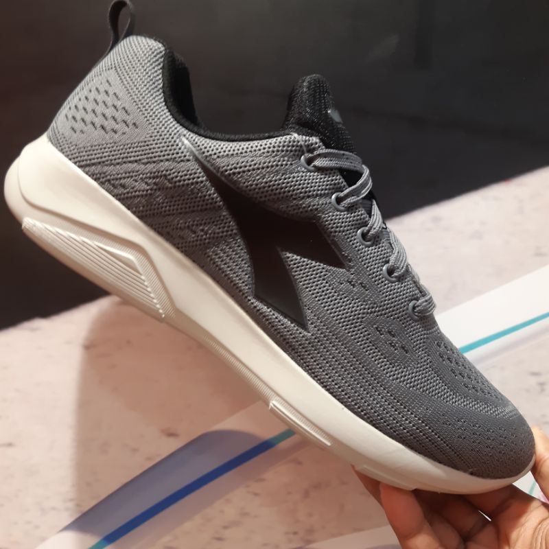 Sepatu Pria Diadora X Run Light 6 Original Sport/Casual