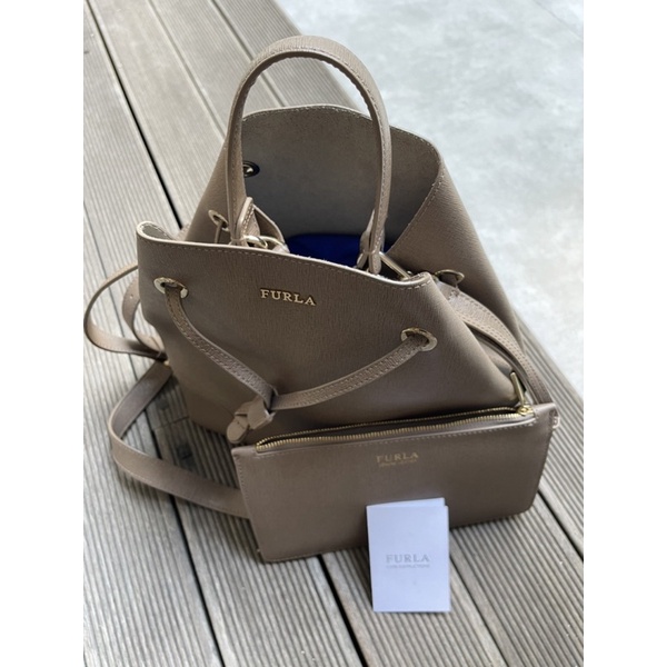 Furla Stacy Bucket Bag preloved