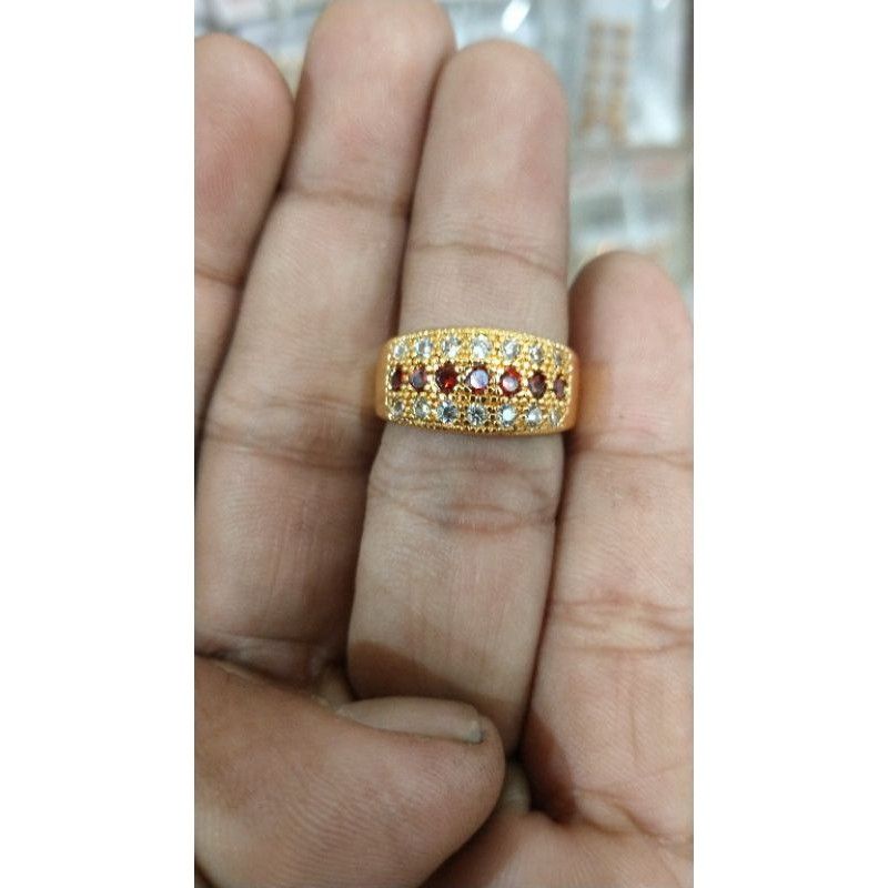 cincin mutiara motif merah