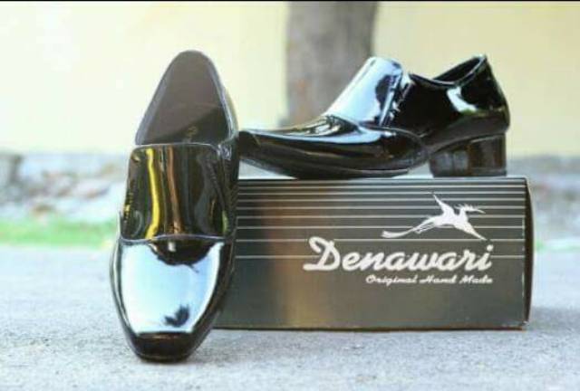 GROSIR SEPATU PDH POLWAN/SEPATU KERJA