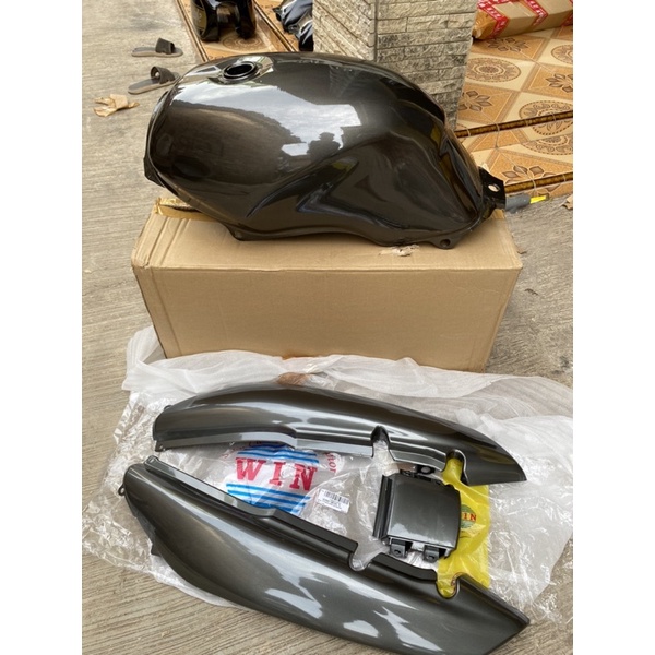 BODI SETT BODY HONDA TIGER 2000 TILAS TILAM TIGER LAMA WARNA SILVER METALIT