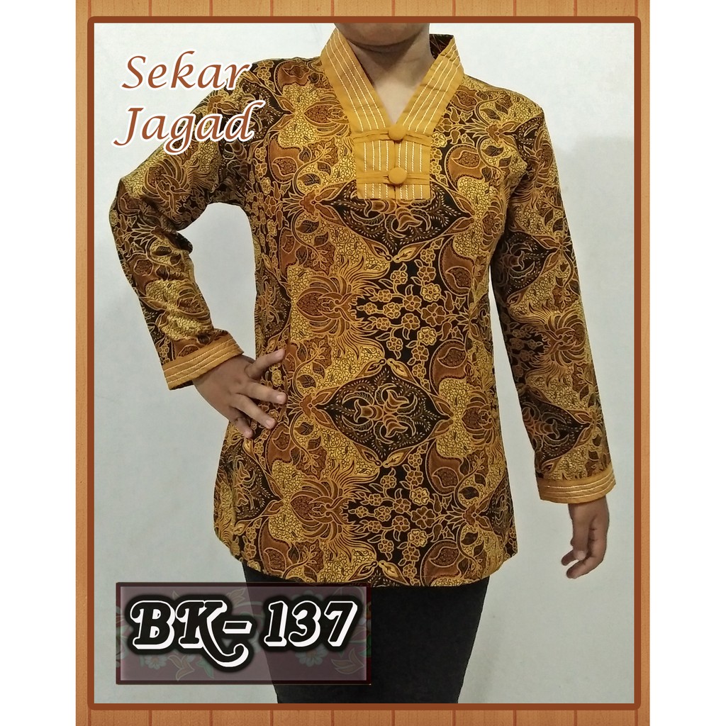  Atasan  Batik  Wanita Blouse Batik  Modern Lengan Panjang 01 