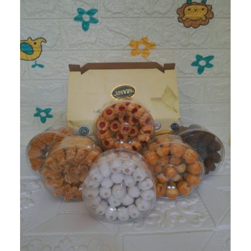 

Paket Kue Lebaran NU Grandy Isi 6