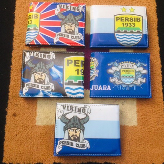 dompet anak motif cetak club sepak bola persib bandung bahan lak D600 model lipat dua horizontal #dompet #dompet #dompetanak #dompetcowok #dompetlipat