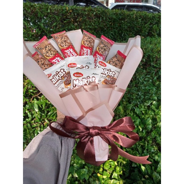 

bucket snack wisuda/graduation gift (free kartu ucapan)