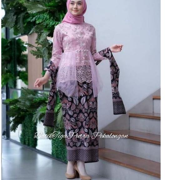 Top Produk.. Batik Brokat Couple Kebaya Wisuda Modern, Kebaya Tunangan Lamaran Terbaru Kebaya Simple