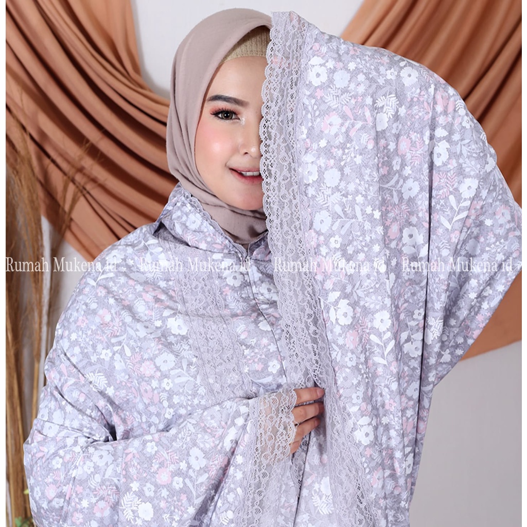 SYUHADA MUKENA KAYLA SILKY SALJU Mukena Adem Tidak Menerawang Size Jumbo