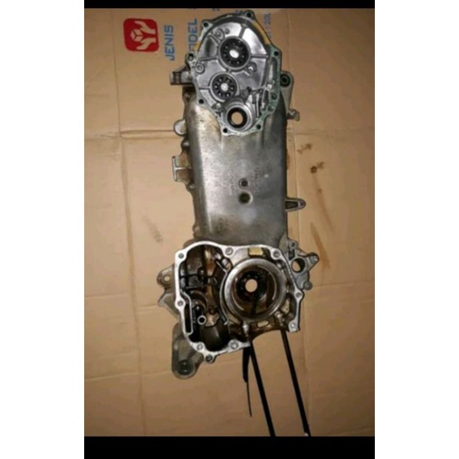 krengkes kalter blok mesin kiri Vario 110 karbu