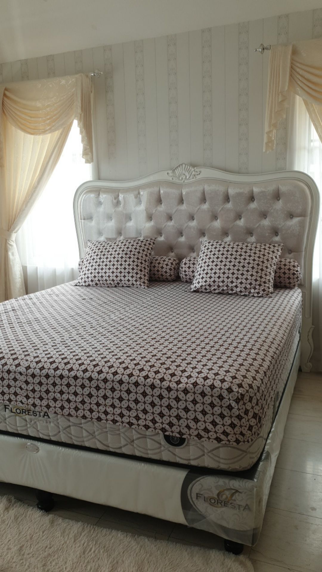 Sprei Batik Kawung Kecil Ukuran 180x200cm 4 Sarung Bantal 2 Sarung Guling