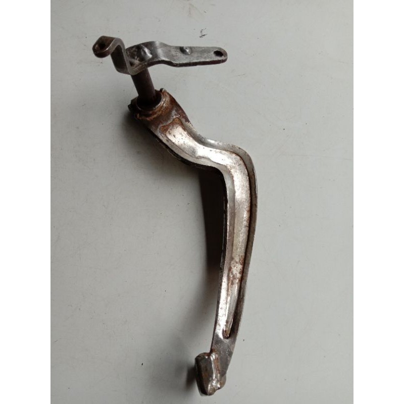 pijakan kaki pedal tuas rem belakang motor Suzuki Satria 2 tak lumba original 2nd