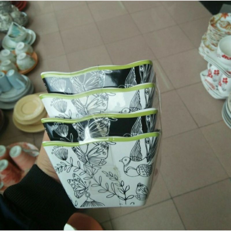 Mangkok Keramik Kotak Mini Isi 4 Motif Hitam Putih Butterfly
