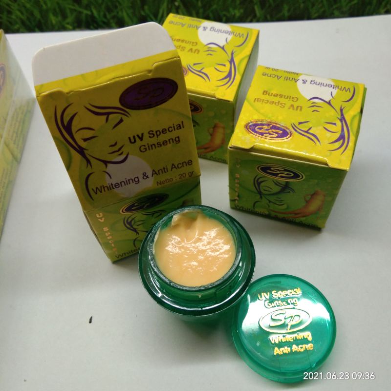 CREAM SP GINSENG TUTUP EMBOS / UV SPECIAL GINSENG LUSINAN