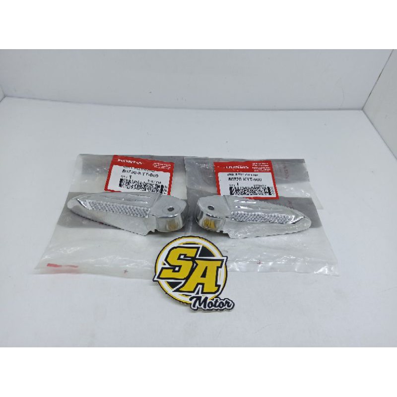 FOOTSTEP BELAKANG SET KANAN KIRI HONDA SCOOPY ORI AHM 50730-KYT-900