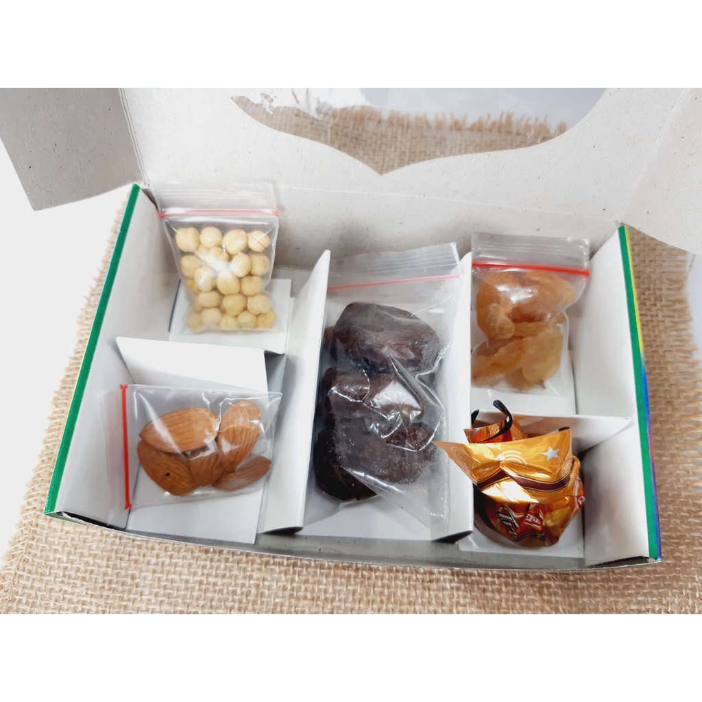 

Paketan haji Madinah / paketan murah / oleh oleh haji dan umroh /coklat turkey arab / kacang arab /kismis /almond /kurma messir