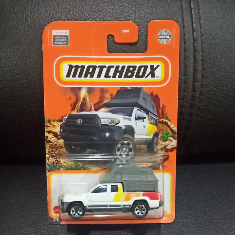 2016 Toyota Tacoma Matchbox Putih