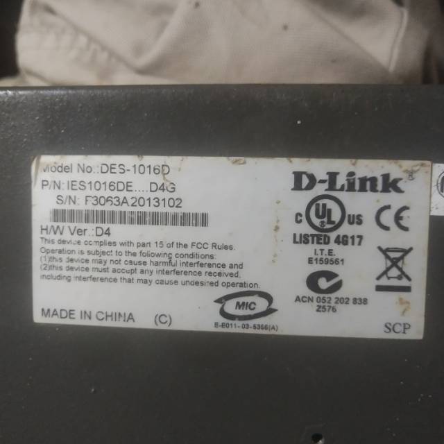 D-link des-1016d