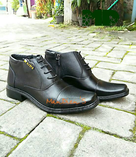 Mandiens - Sepatu Pantofel Pria Pdh Polri Polisi TNI Security Satpam Resleting Tali Hitam Cokelat Marun untuk Dinas Harian Pantofel Cowok Formal Kerja Pesta Bahan Kulit Asli Terbaru Kualitas Premium Original Branded MEDALI BJ174