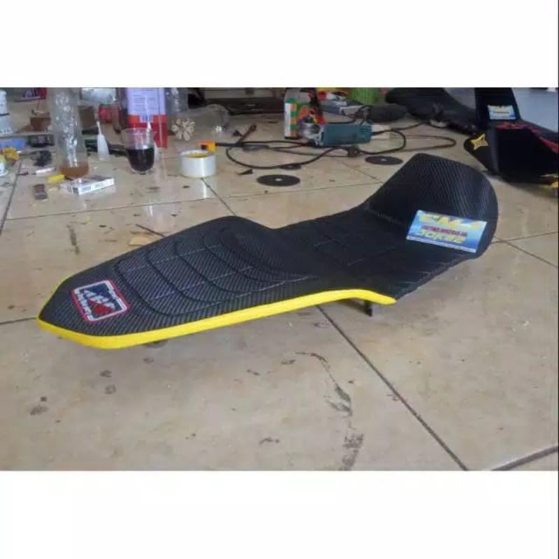 Jok CBR 150R variasi kulit karbon