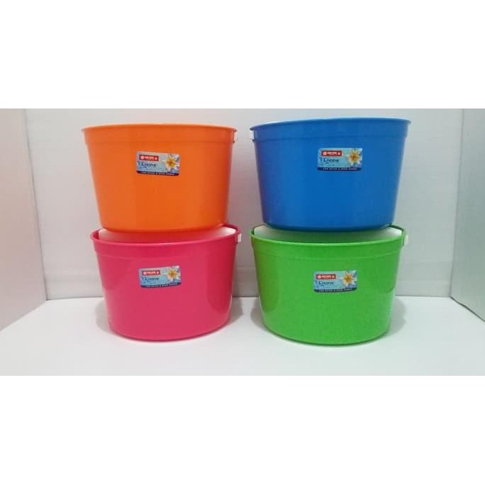 LION STAR RW 1 ROUND WATER SCOOPER GAYUNG BULAT GAGANG TENGAH LIONSTAR WARNA