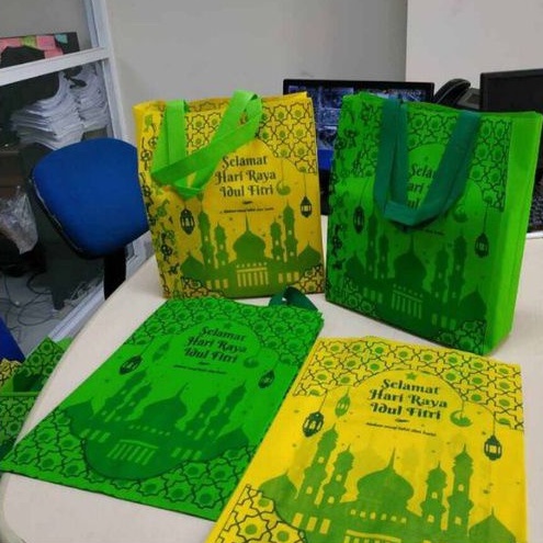 

(SELUSIN) Tas lebaran size 30×40×10cm gramasi 75 bahan tebal