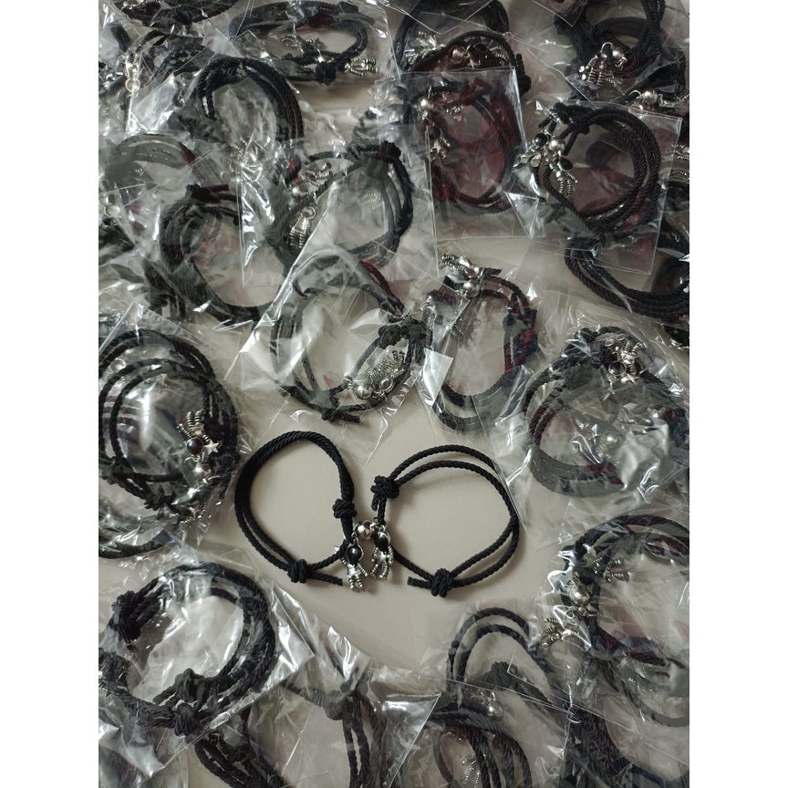 gelang magnet astronot couple