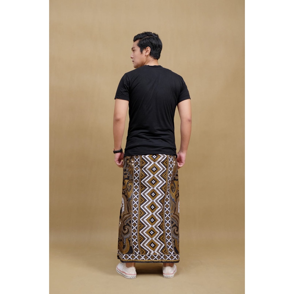 Bawahan Muslim Pria Sarung Pria Dewasa Sarung Batik Pria Sarung Pria Dewasa Sarung Batik Exclusive Sarung Batik Pekalongan Sarung Santri Pria Sarung Batik Premium Sarung Batik Motif Sarung Hitam polos Sarung Batik Kekinian Sarung Batik Terlaris Bisa COD