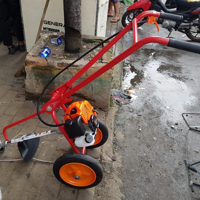 Mesin potong rumput dorong / Brush cutter / Babat rumput