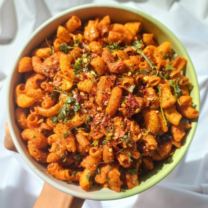 

MAKARONI PEDAS DAUN JERUK