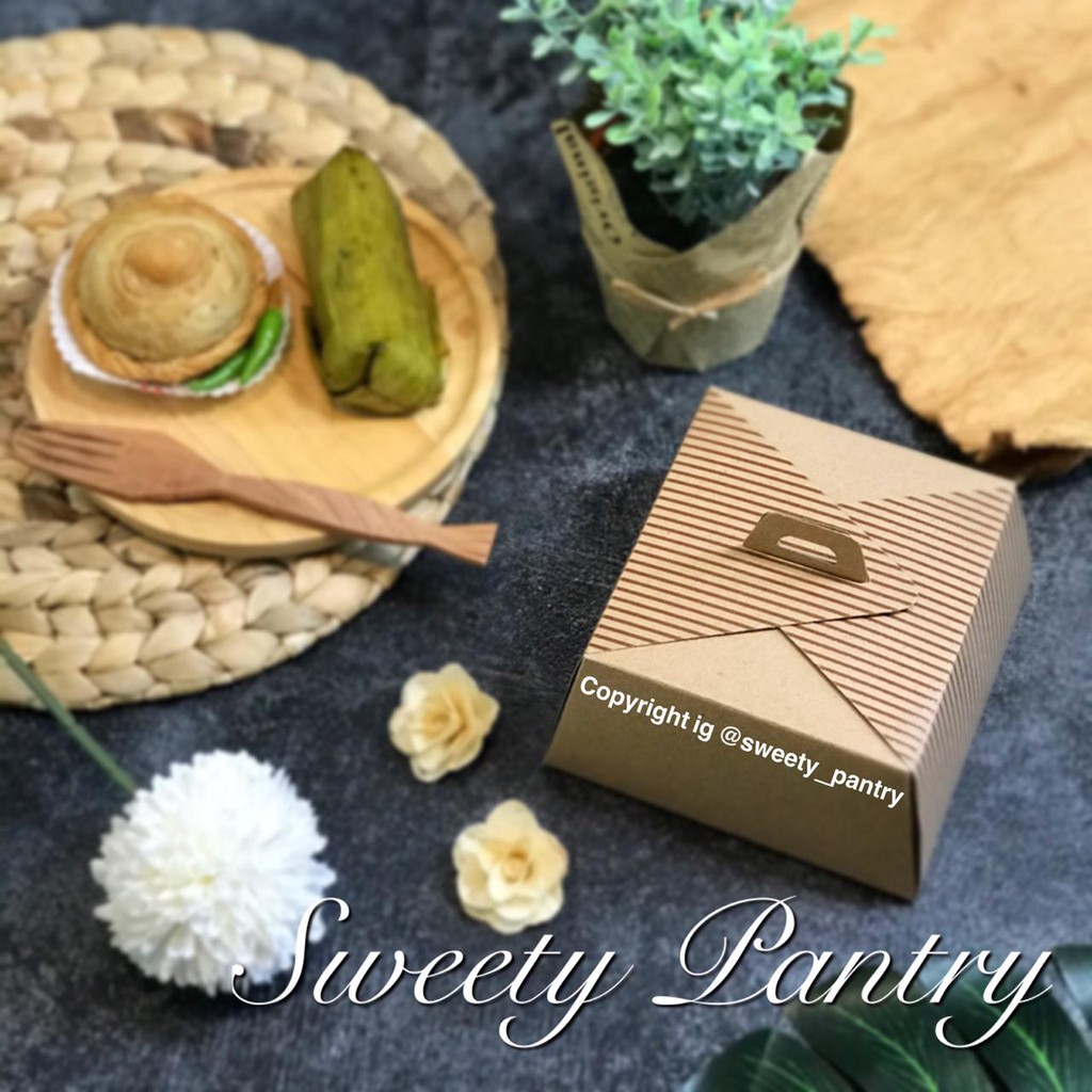 

40411 - Cake gift Box Dus Kue mini Multi Purpose Box motif garis