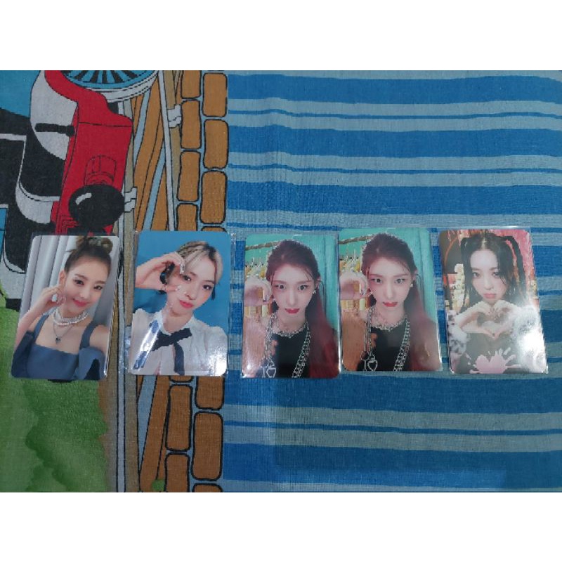 (Ready Stock) PO Benefit MMT ITZY Crazy In Love