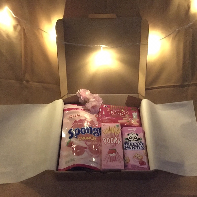 

SNACK BOX - KADO WISUDA/ WEDDING/ ANNIV dll