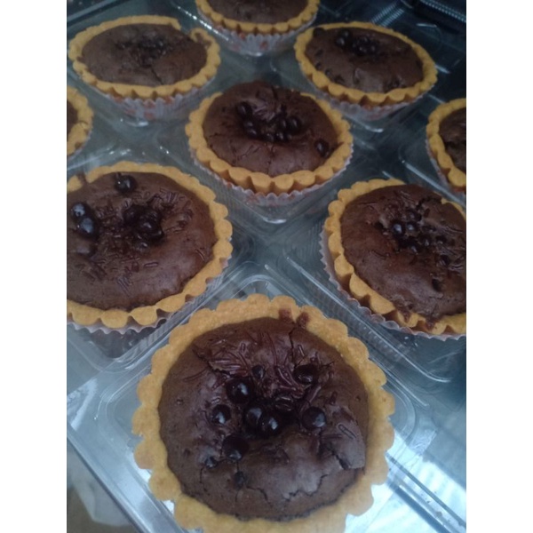 

tartbrowmies