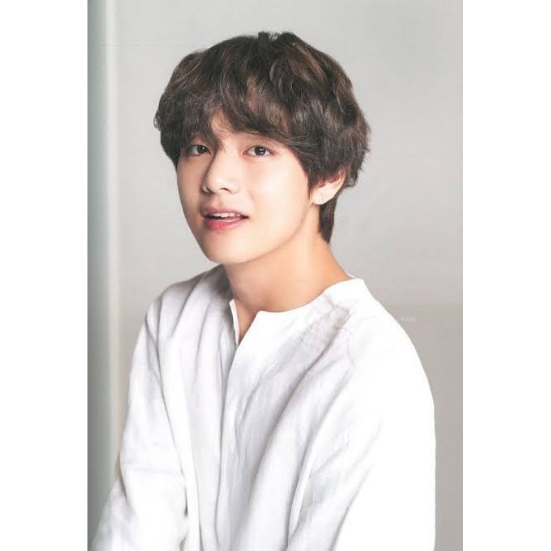 Kemeja Korea Pria Kemeja Pria V-Neck Kancing Lengan Pendek Terbaru/Fashion pria Kemeja BTS TAEHYUNG