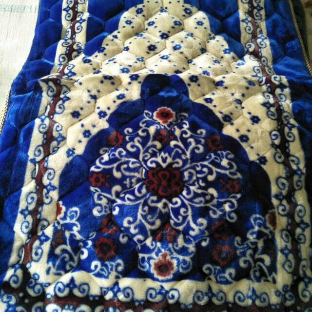 SAJADAH KARPET EMPUK