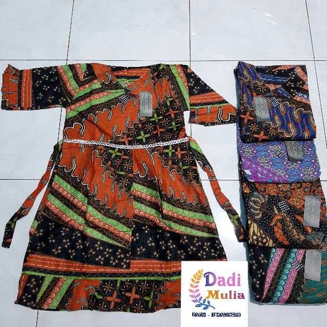 Gamis anak usia 2 tahun