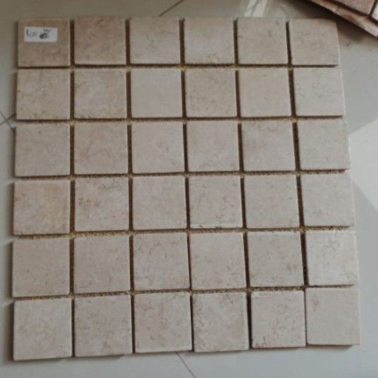 keramik mosaic kuda laut mass type RCM 700