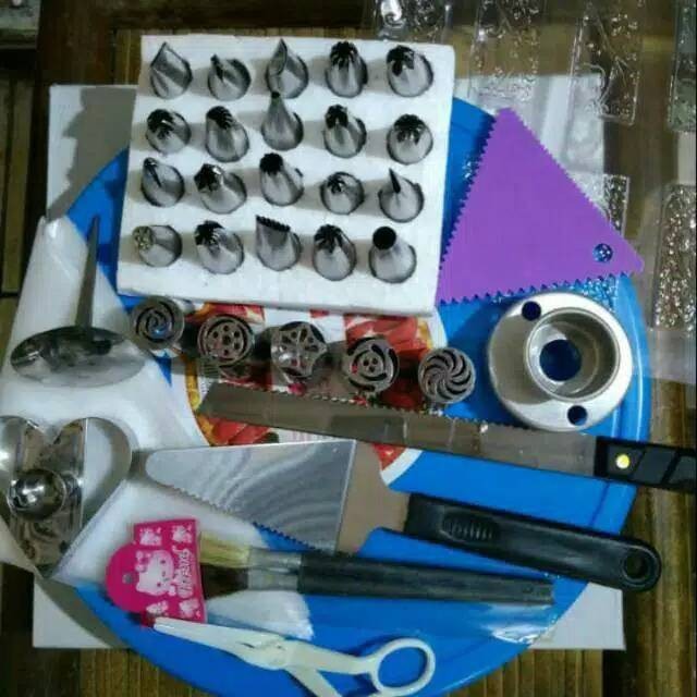 13 MACAM DEKORASI KUE / LOYANG KUE / CETAKAN KUE