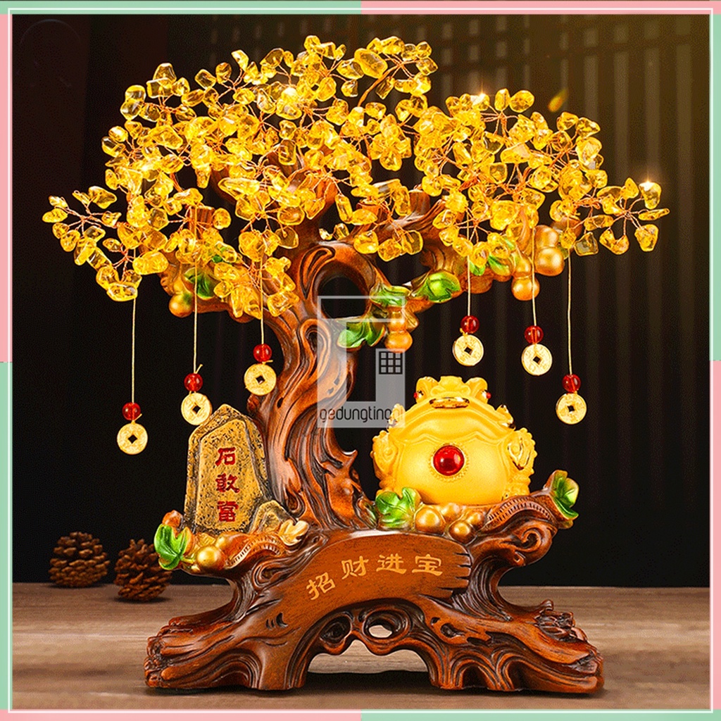 Patung Pajangan Dekorasi Hiasan Hadiah Kado Imlek Dewa Kodok Katak Kaki Tiga Gigit Uang Coin Chancu Chanchu Cancu Pohon Kantong Tong Uang Duit Coin Koin Holo Labu Hulu Wulu Wulou Fengshui Emas Gold Hoki Rejeki Tempat Usaha Toko Ruko Cafe Cina Buddha Budha