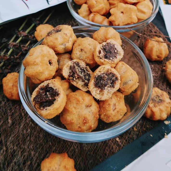 

Emmh Snack Kue Sus kering (Coklat, Keju, Strawberry, Pedas, Greentea, Banana, Chocomilk)