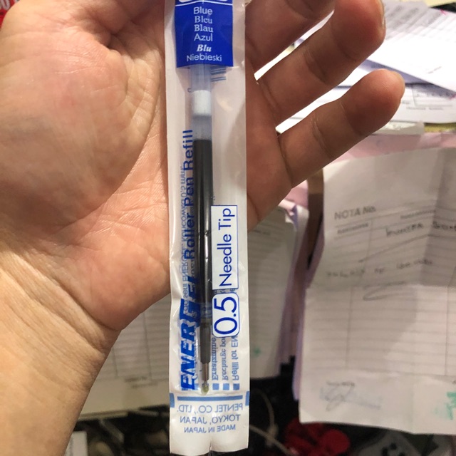 

Isi ballpoint energel pentel 05 atau 07 ayau 10 biru atau hitam
