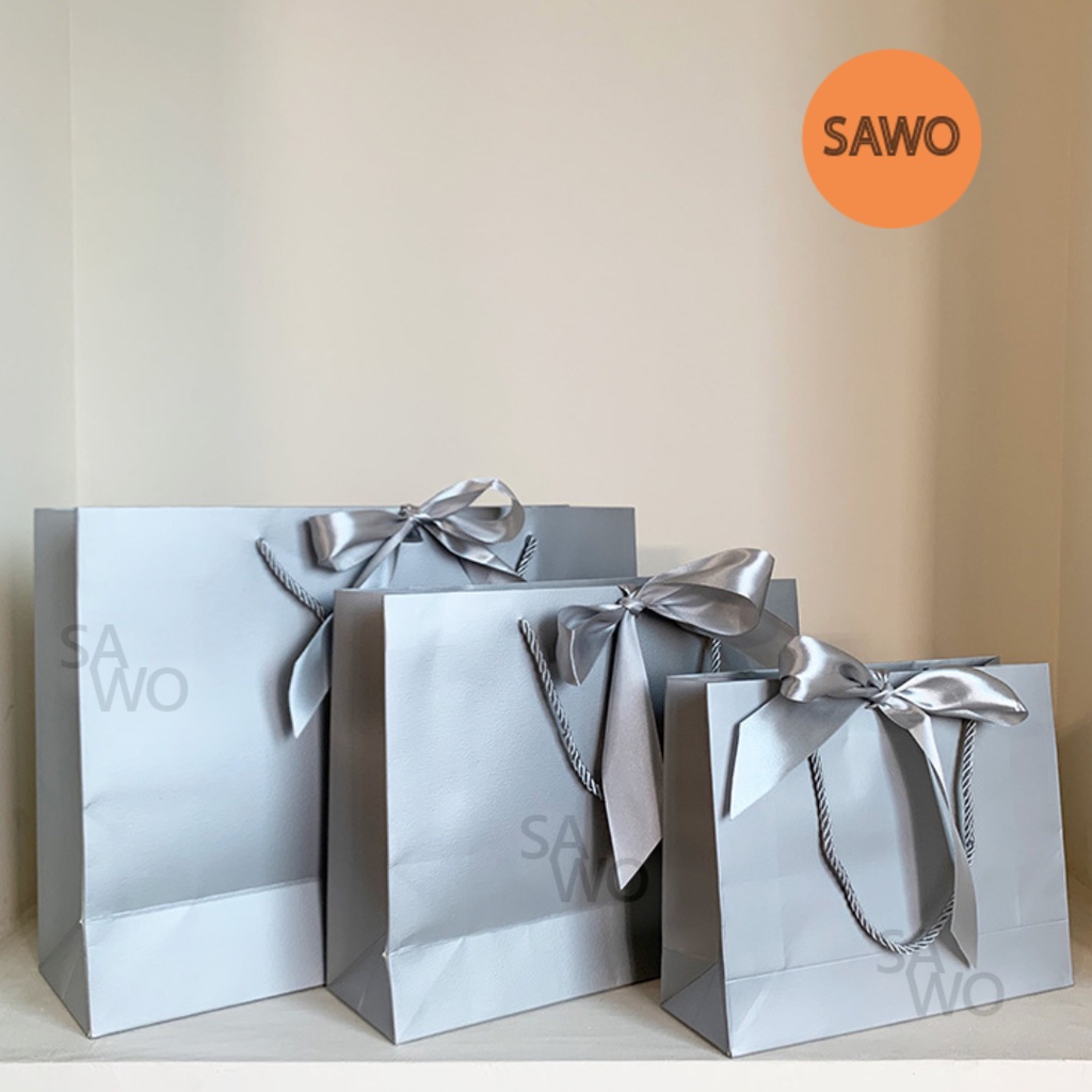

Paper Bag Silver Termasuk Pita | Elegant Plastik Kado Kantong Kertas Bingkisan Hadiah