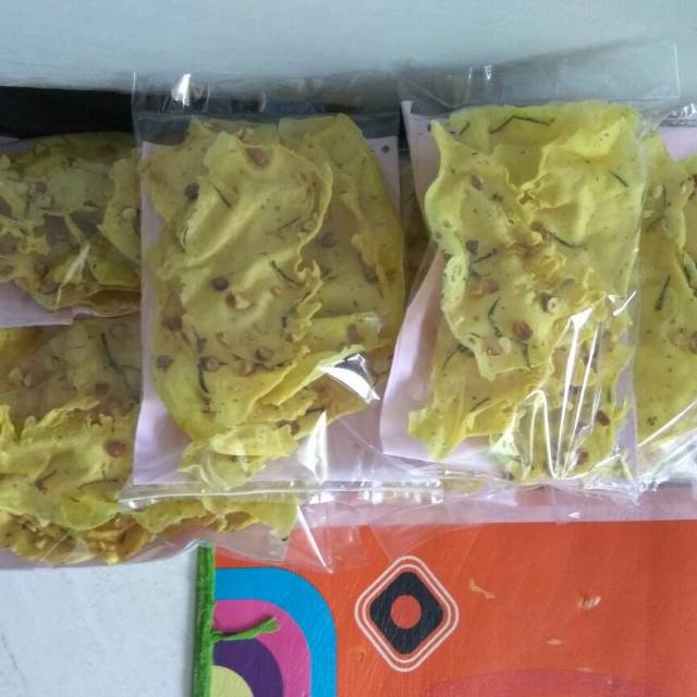 

Peyek kacang enak renya